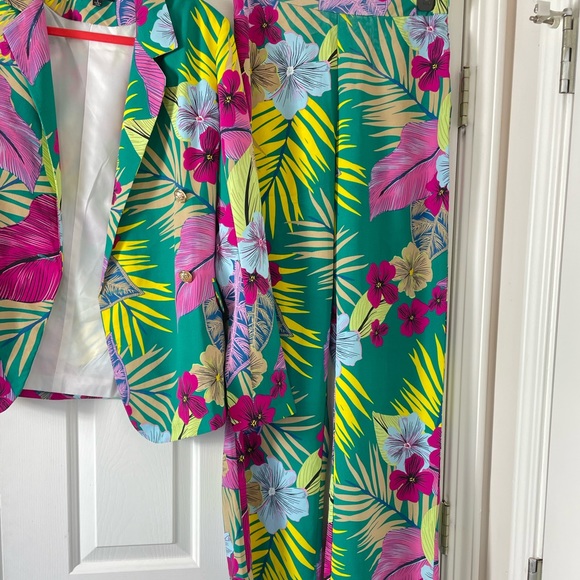 Like new Fashion Nova Women's Printed Pants Set Size S - Picture 11 of 14